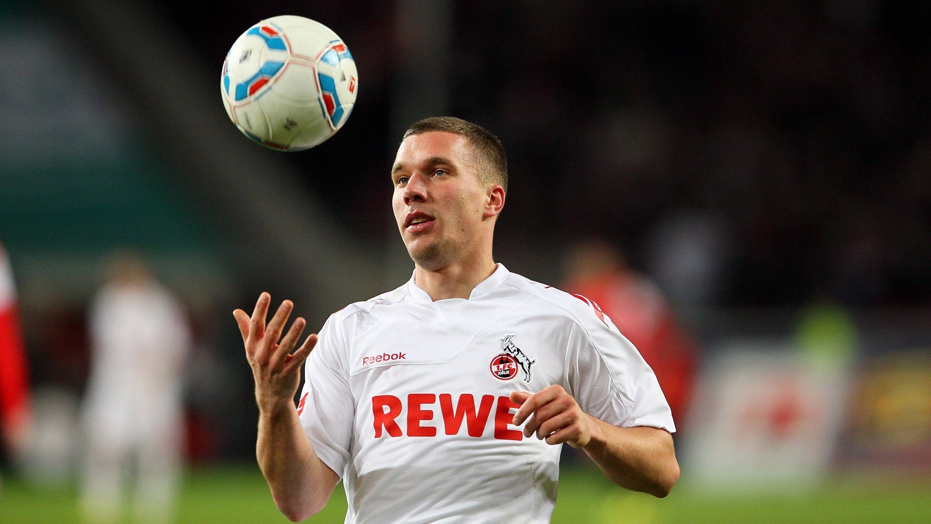 “德甲球队层层推进,胜负悬念逐步揭晓”,德甲分组